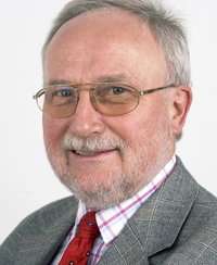 Portraitfoto von Ekkehard Genth