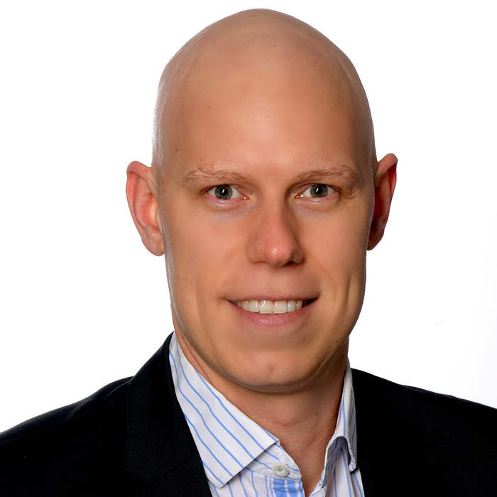 Porträtfoto Johannes Ahomaa